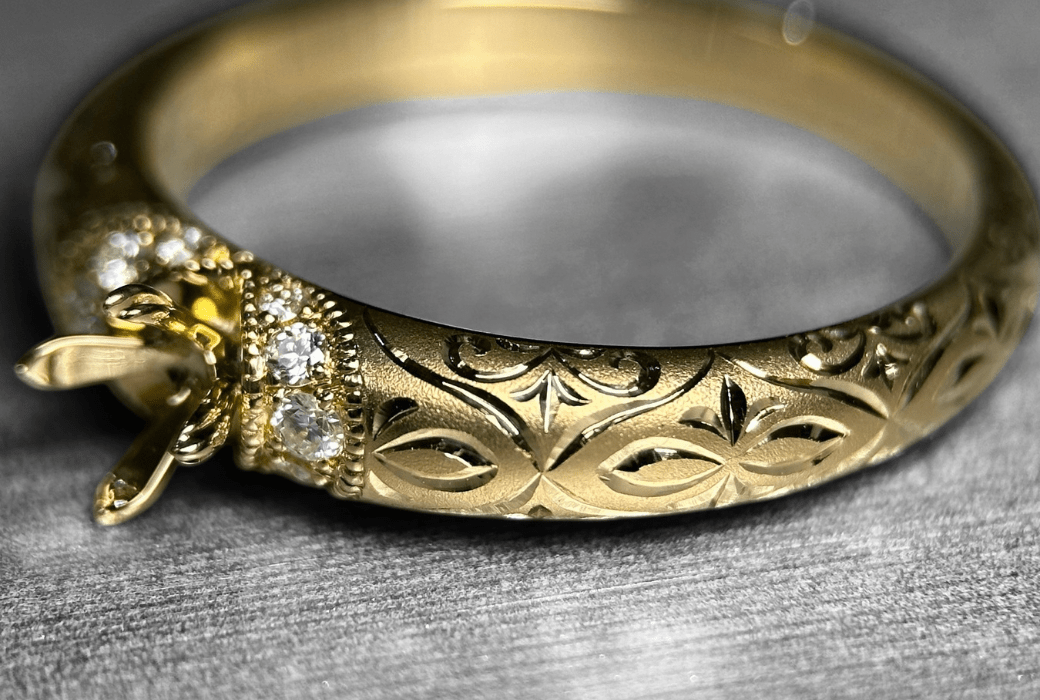 KAZANE - 和彫りが奏でる光のリズム - LARICH